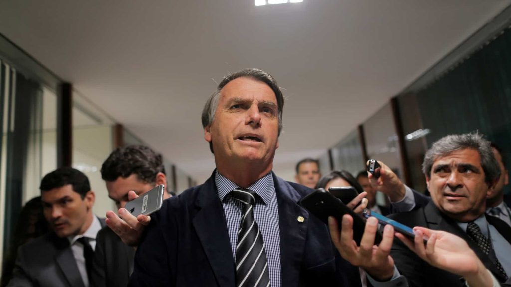 Bolsonaro fez comentário ofensivo à jornalista em fevereiro de 2020.